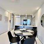 Atalanta Apartment *